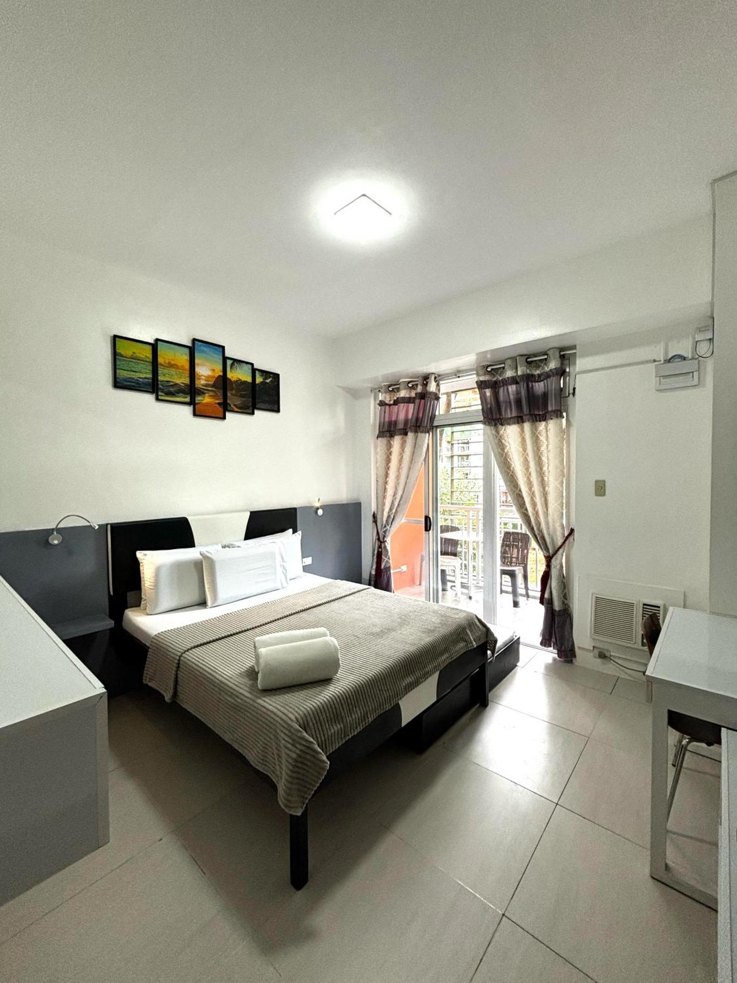 Beach Condos At Pico De Loro Cove - Wi-Fi & Netflix, 42-50"Tvs With Cignal Cable, Uratex Beds & Pillows, Equipped Kitchen, Balcony, Parking - Guest Registration Fee Is Not Included Nasugbu Exterior foto
